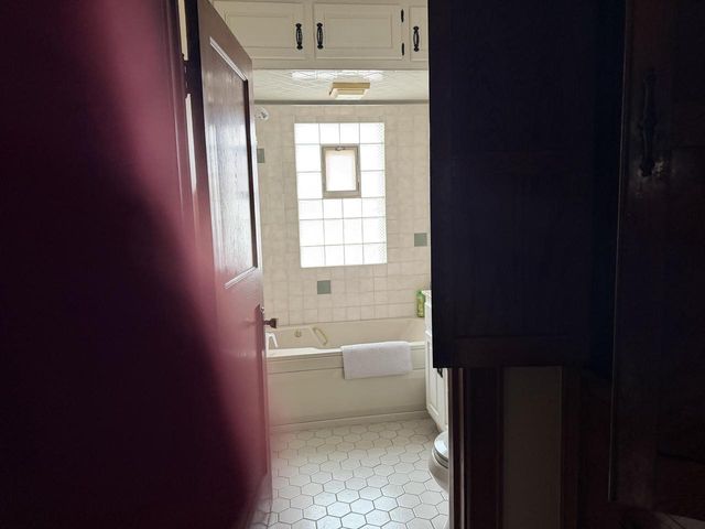 1565 S 57th STREET, West Allis, WI 53214