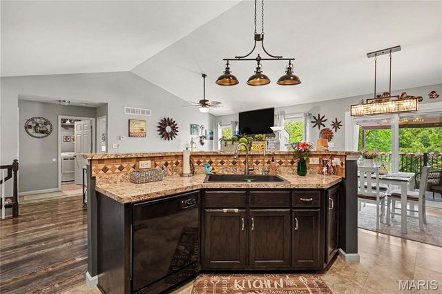 1907 Eagle Crest, Barnhart, MO 63012