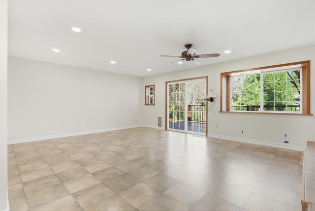 10290 Braemar Way, Grass Valley, CA 95949