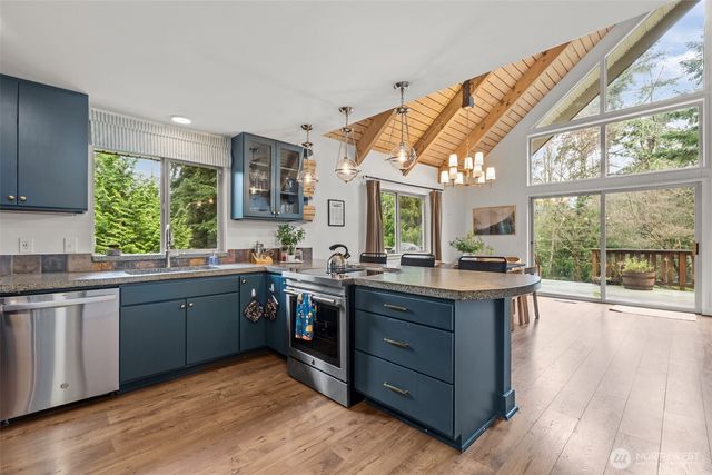 171 Harbor View Dr., Bellingham, WA 98229