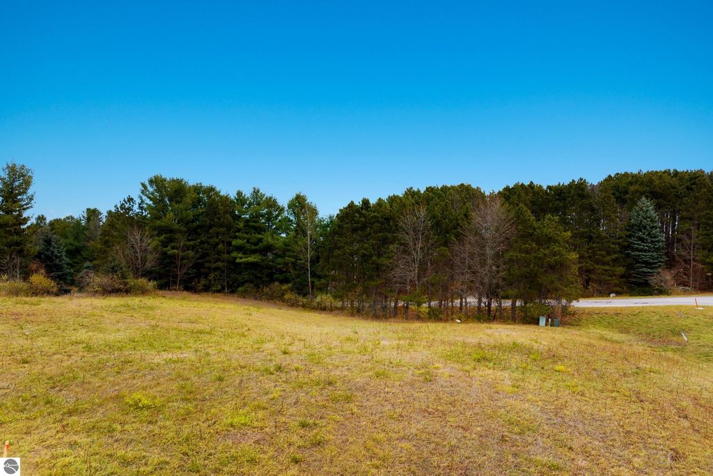 Image 3 of property listing at 12251 E Spinnaker Lane, Suttons Bay, MI 49682