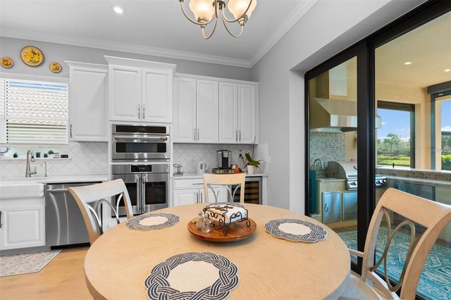 10604 WICKER PARK PLACE, Palmetto, FL 34221