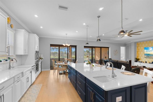 10604 WICKER PARK PLACE, Palmetto, FL 34221