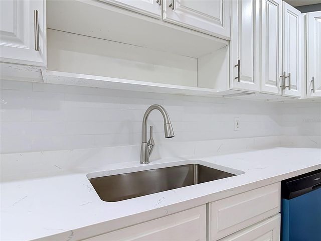 730 E 9TH STREET, Apopka, FL 32703