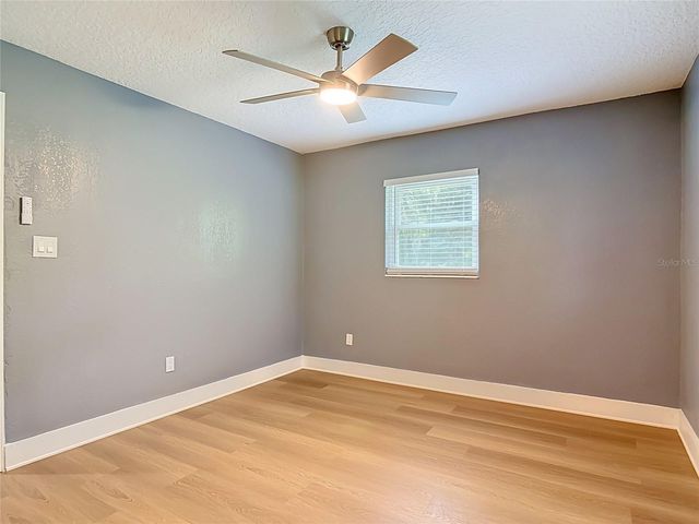 730 E 9TH STREET, Apopka, FL 32703