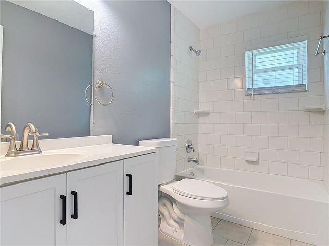 730 E 9TH STREET, Apopka, FL 32703
