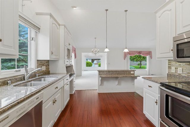 598 SARAH DRIVE, Fond Du Lac, WI 54935