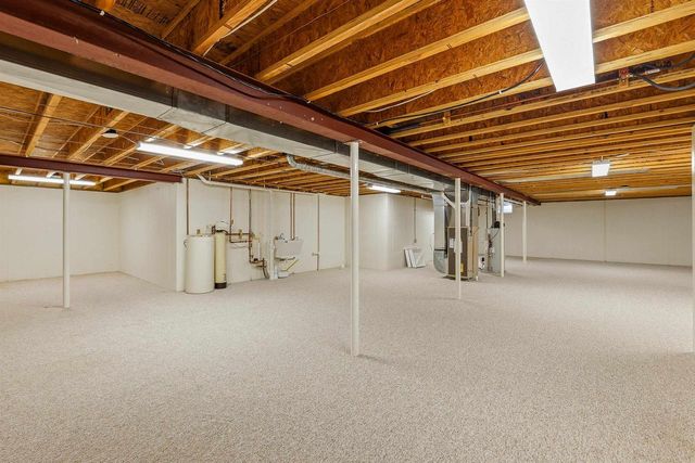 598 SARAH DRIVE, Fond Du Lac, WI 54935