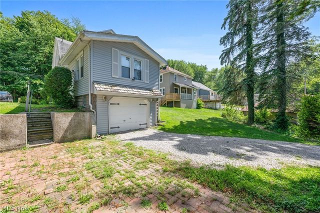 631 Bunker Hill Road, Ashtabula, OH 44004