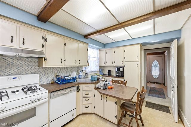 631 Bunker Hill Road, Ashtabula, OH 44004