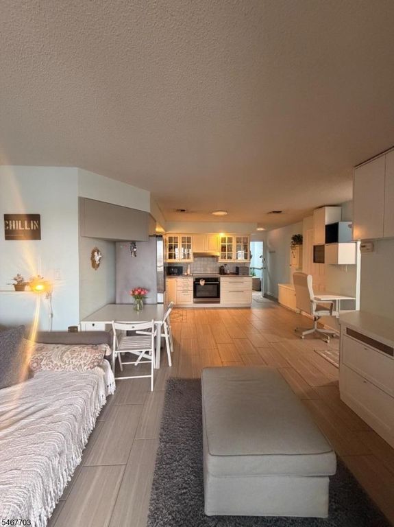 41 Wilson Ave 6 E, Newark City, NJ 07105 — photo 3