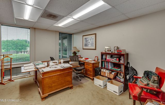 4735 Old Canton Road, 108, Jackson, MS 39211