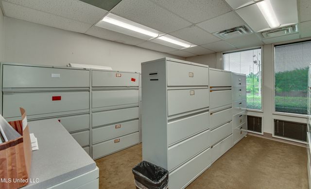 4735 Old Canton Road, 108, Jackson, MS 39211