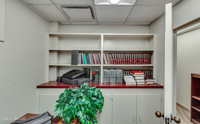 4735 Old Canton Road, 108, Jackson, MS 39211