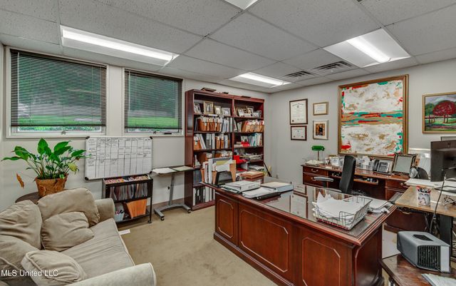 4735 Old Canton Road, 108, Jackson, MS 39211