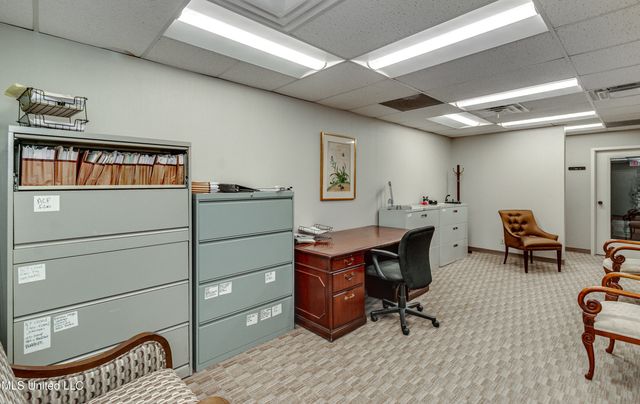 4735 Old Canton Road, 108, Jackson, MS 39211