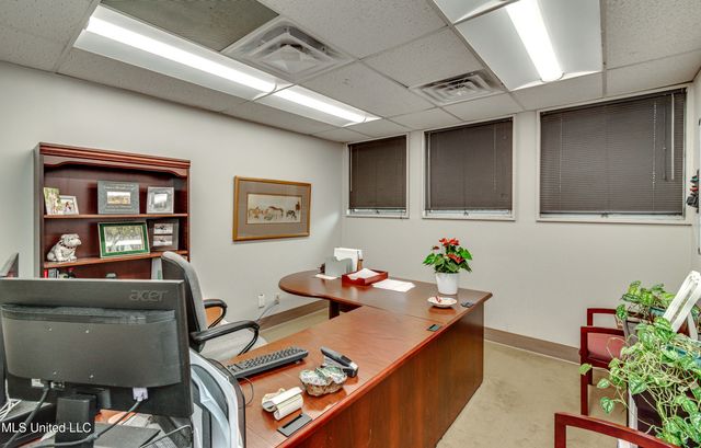 4735 Old Canton Road, 108, Jackson, MS 39211