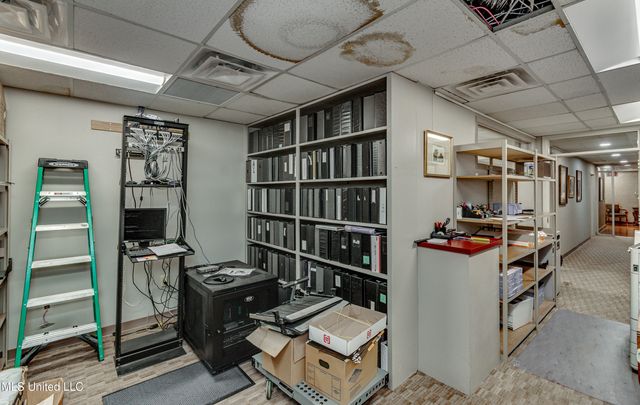 4735 Old Canton Road, 108, Jackson, MS 39211