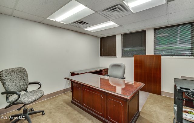 4735 Old Canton Road, 108, Jackson, MS 39211