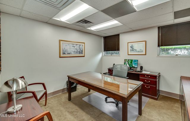 4735 Old Canton Road, 108, Jackson, MS 39211