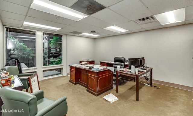 4735 Old Canton Road, 108, Jackson, MS 39211