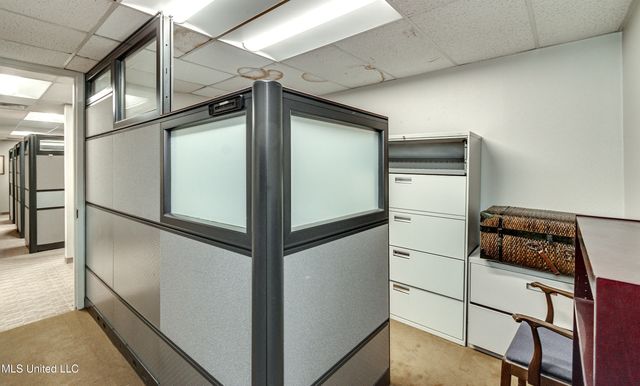 4735 Old Canton Road, 108, Jackson, MS 39211
