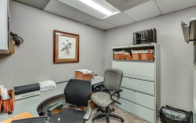4735 Old Canton Road, 108, Jackson, MS 39211