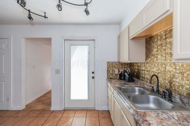 902 GARDENIA Street, Amarillo, TX 79107