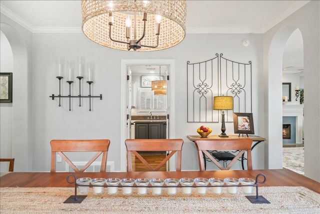 1975 E ARDEN OAKS DR, Germantown, TN 38139