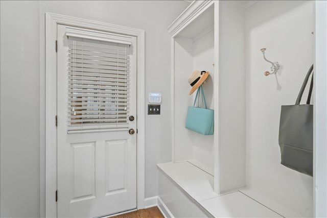 1975 E ARDEN OAKS DR, Germantown, TN 38139