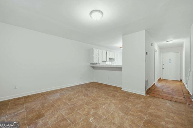 667 Hunting Creek Lane SE, Conyers, GA 30013