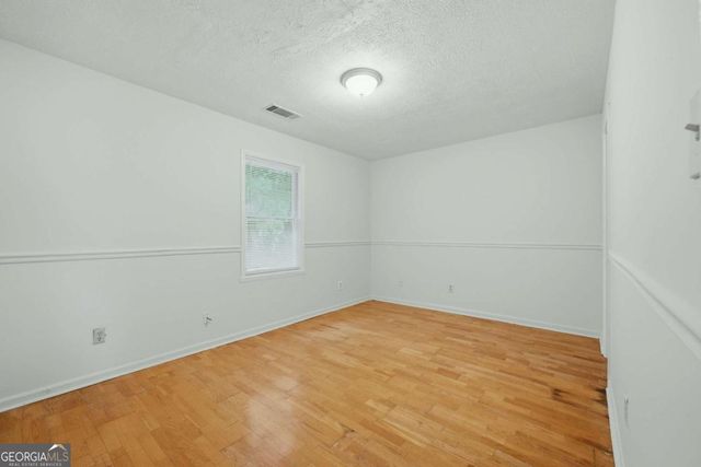 667 Hunting Creek Lane SE, Conyers, GA 30013