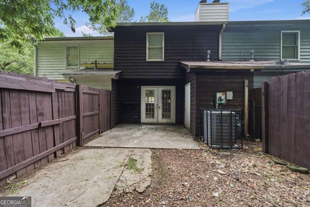 667 Hunting Creek Lane SE, Conyers, GA 30013