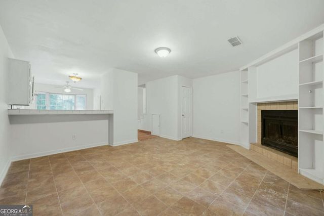 667 Hunting Creek Lane SE, Conyers, GA 30013
