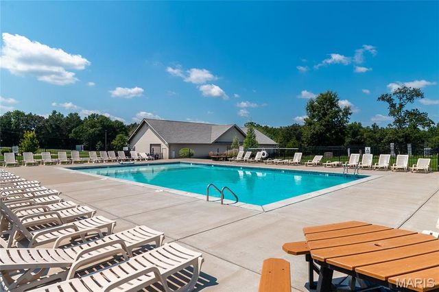 505 Lakewood Drive, Moscow Mills, MO 63362