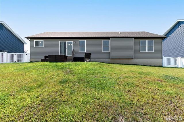 505 Lakewood Drive, Moscow Mills, MO 63362
