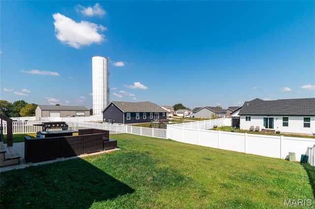 505 Lakewood Drive, Moscow Mills, MO 63362