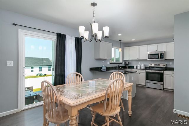 505 Lakewood Drive, Moscow Mills, MO 63362