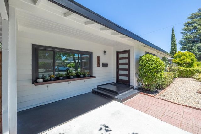 1083 Heatherstone Avenue, Sunnyvale, CA 94087