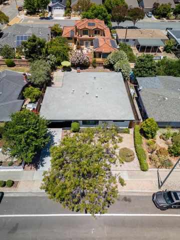 1083 Heatherstone Avenue, Sunnyvale, CA 94087
