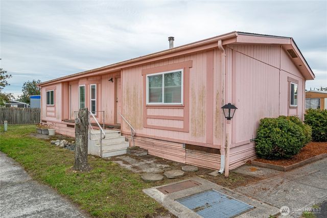 700 NW Crosby Avenue #54, Oak Harbor, WA 98277