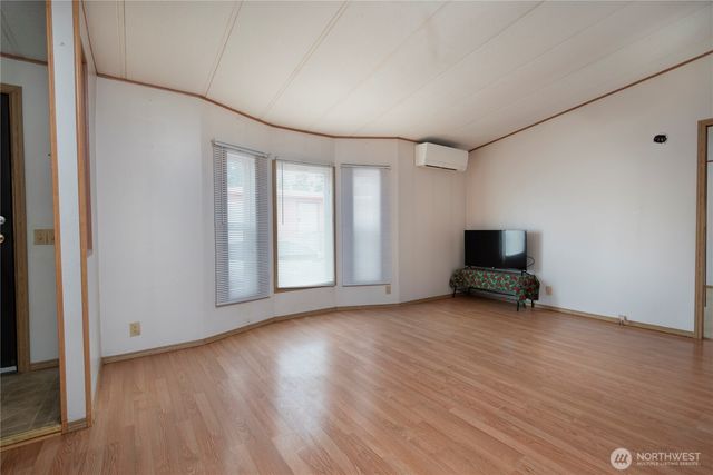 700 NW Crosby Avenue #54, Oak Harbor, WA 98277