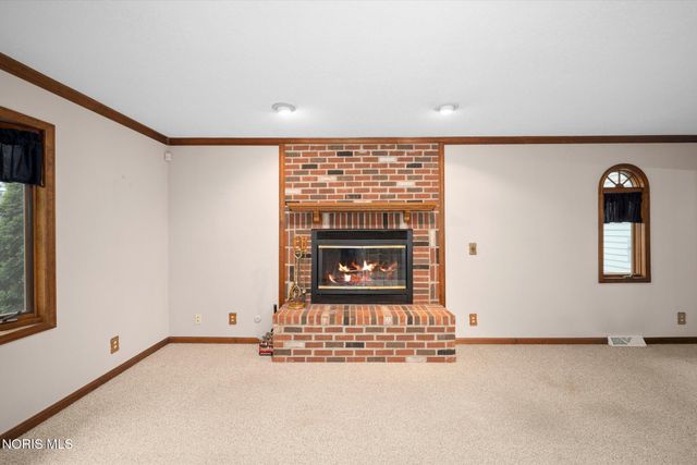 5223 Oakridge Drive, Toledo, OH 43623