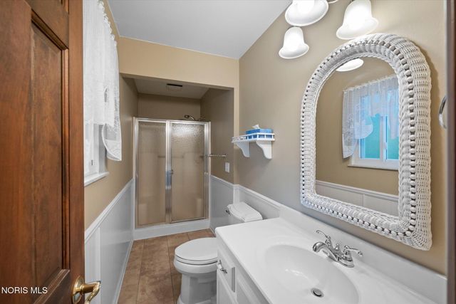5223 Oakridge Drive, Toledo, OH 43623