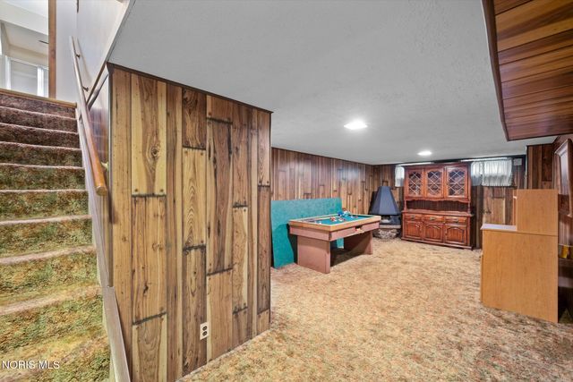 5223 Oakridge Drive, Toledo, OH 43623