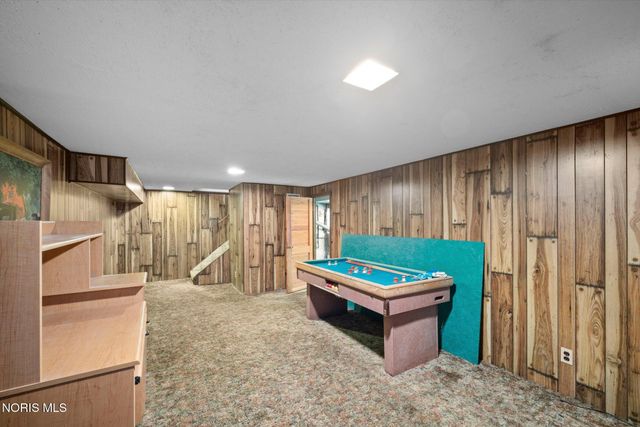 5223 Oakridge Drive, Toledo, OH 43623
