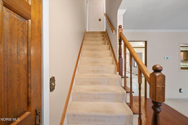 5223 Oakridge Drive, Toledo, OH 43623