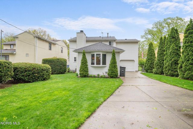 5223 Oakridge Drive, Toledo, OH 43623