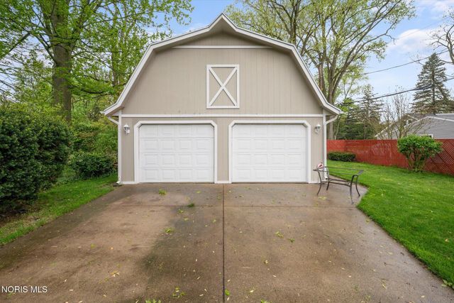 5223 Oakridge Drive, Toledo, OH 43623