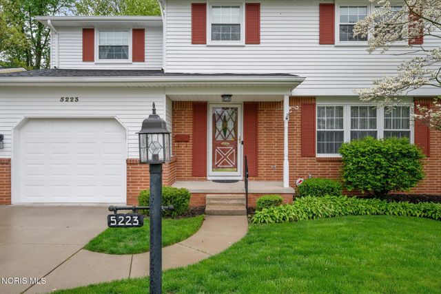 5223 Oakridge Drive, Toledo, OH 43623